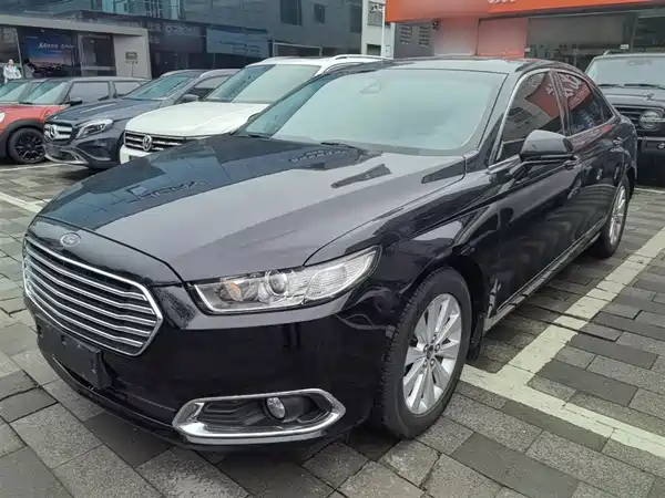 Ford Taurus 2016