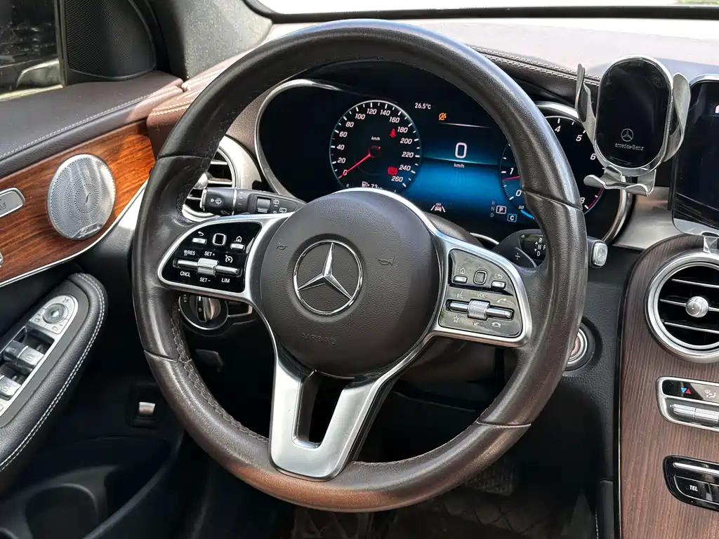 Mercedes-Benz GLC 2021 — фото 16