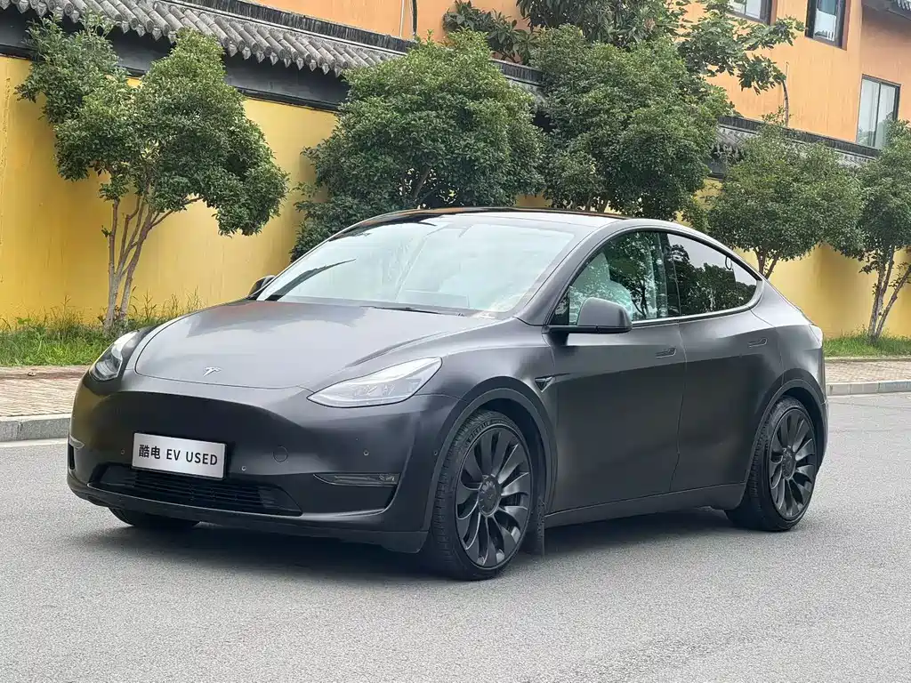 Tesla Model Y 2021 — фото 1
