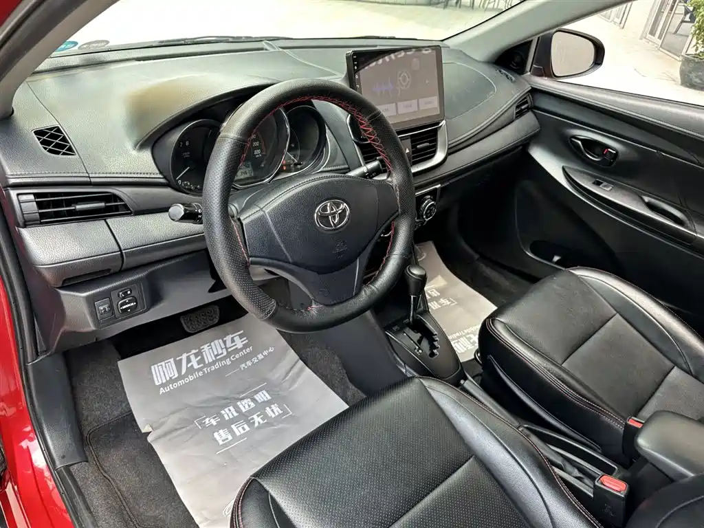 Toyota Yaris L 2020 — фото 14