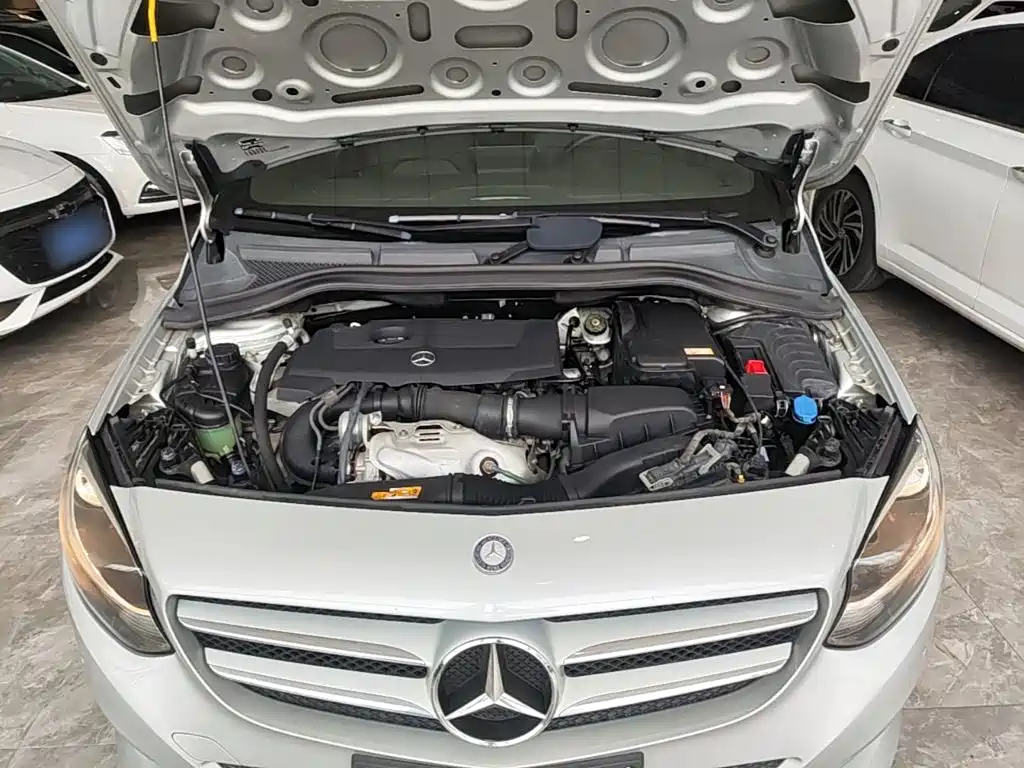 Mercedes-Benz B-Class 2015 — фото 16