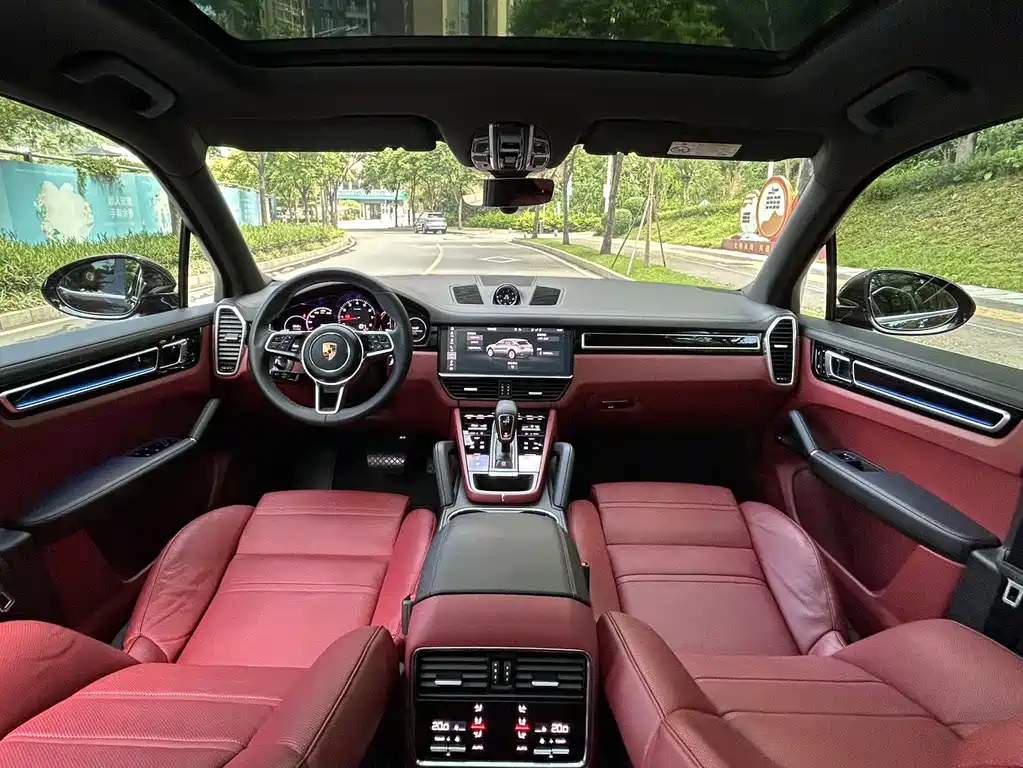 Porsche Cayenne 2019 — фото 13