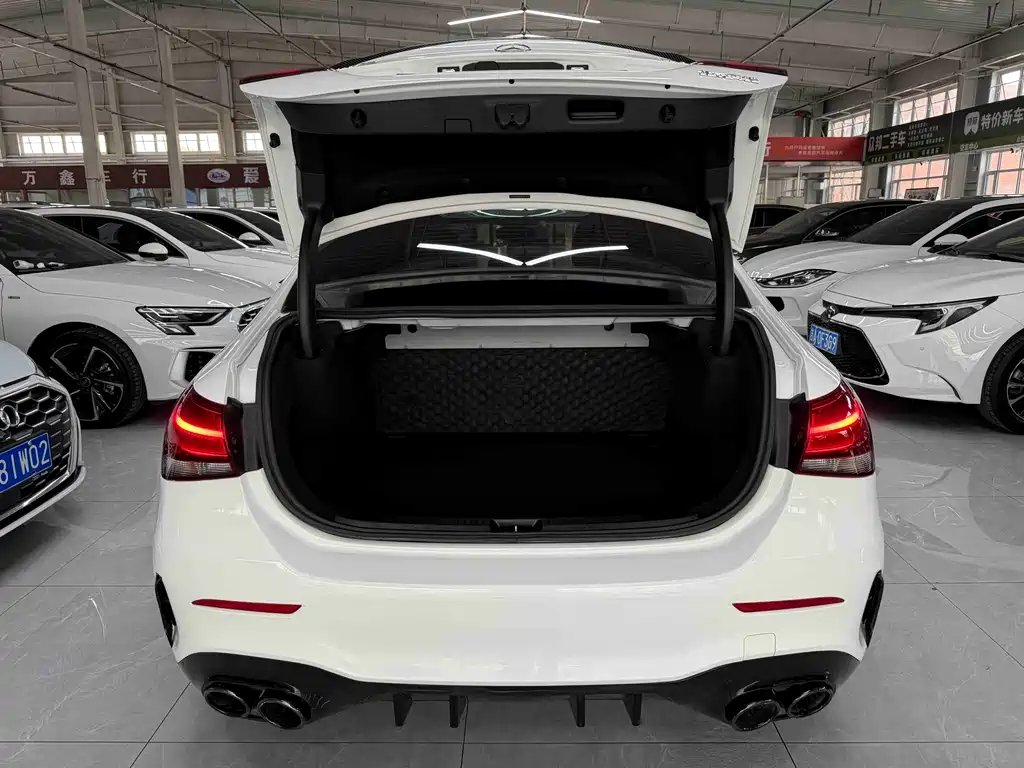 Mercedes-Benz A-Class 2022 — фото 18