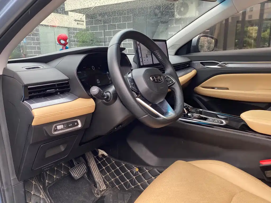 Geely Emgrand L Hip 2023 — фото 15