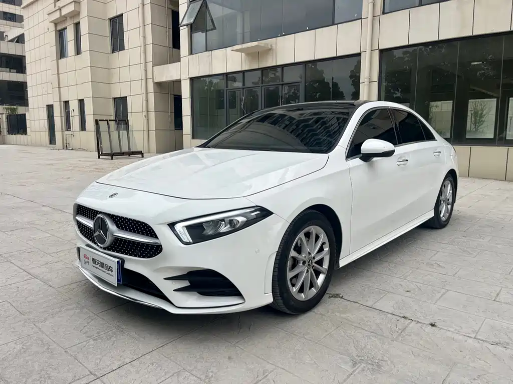 Mercedes-Benz A-Class 2020 — фото 1