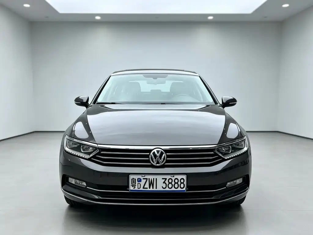 Volkswagen Magotan 2016