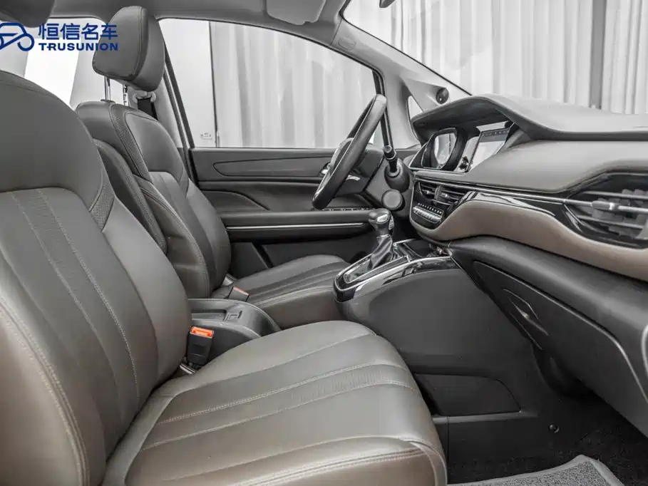 GAC Trumpchi M6 2020 — фото 18