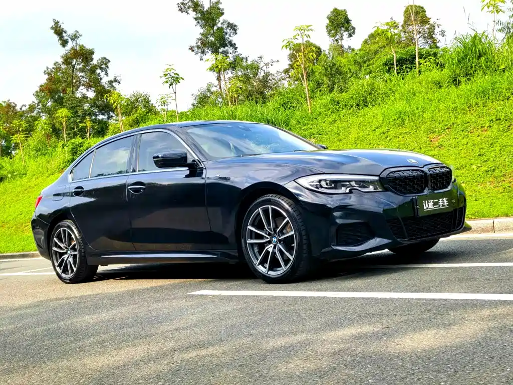 BMW 3 Series 2021