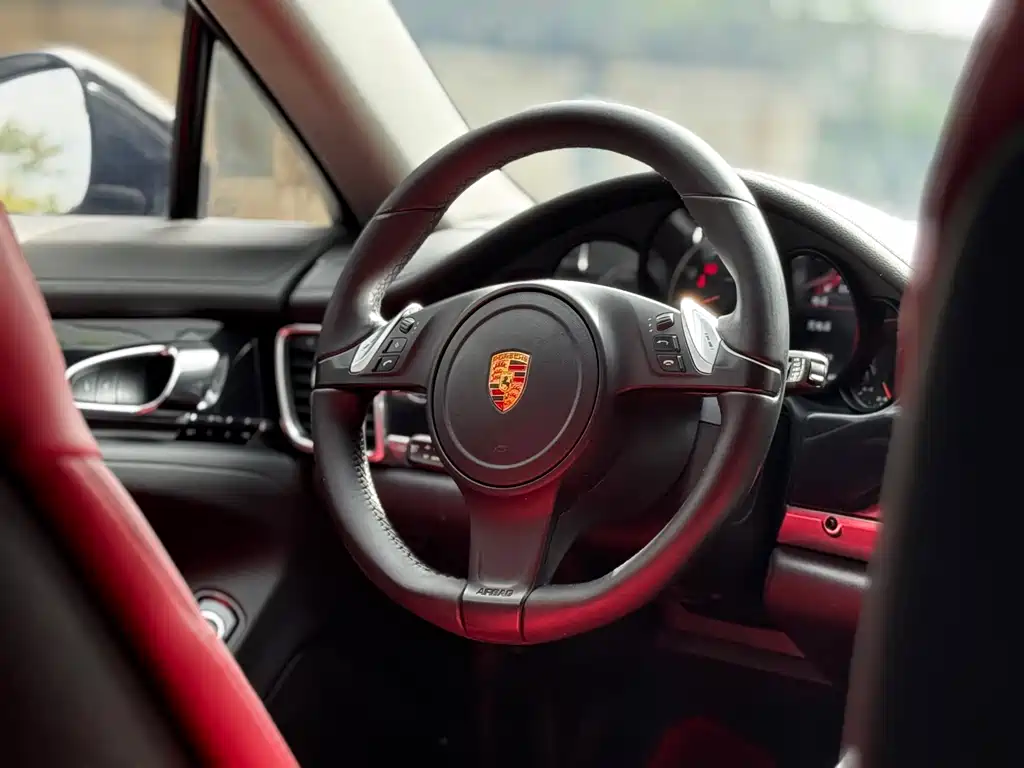 Porsche Panamera 2016 — фото 12