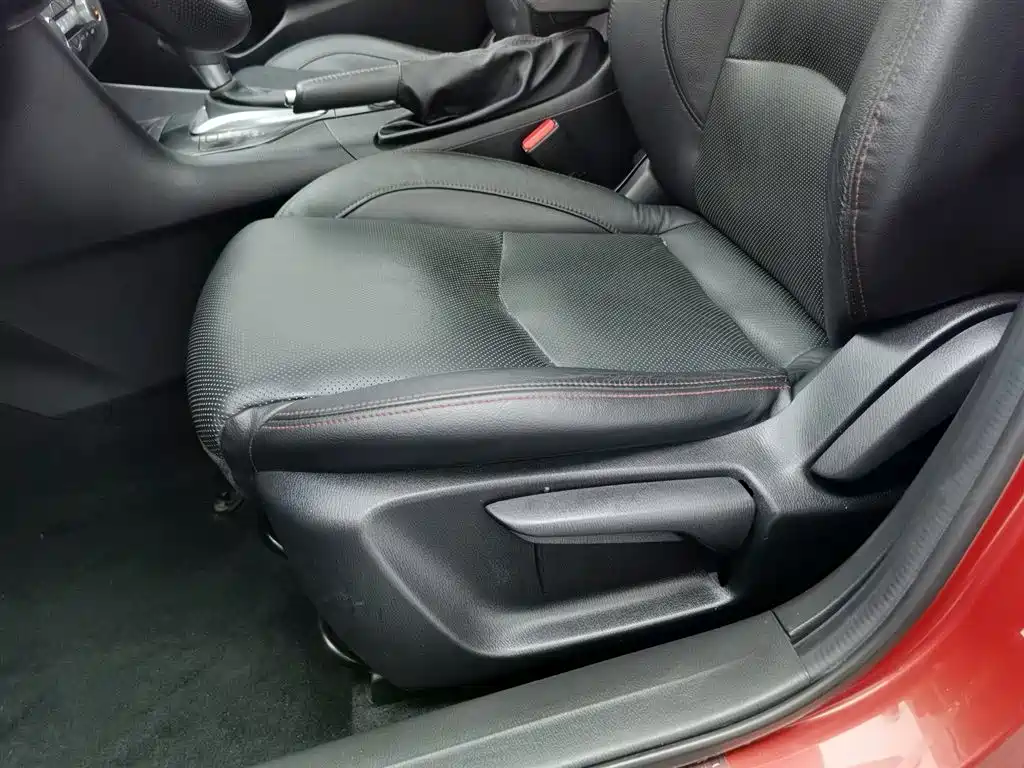 Mazda 3 Axela 2016 — фото 20