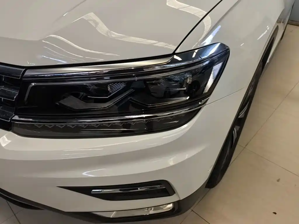 Volkswagen Tiguan L 2017 — фото 24