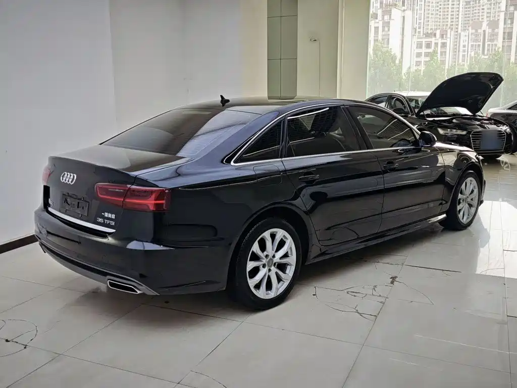 Audi A6L 2018 — фото 8