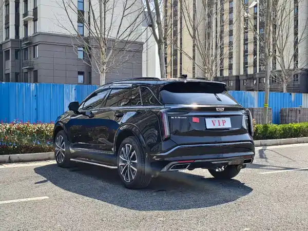 Cadillac XT5 2025