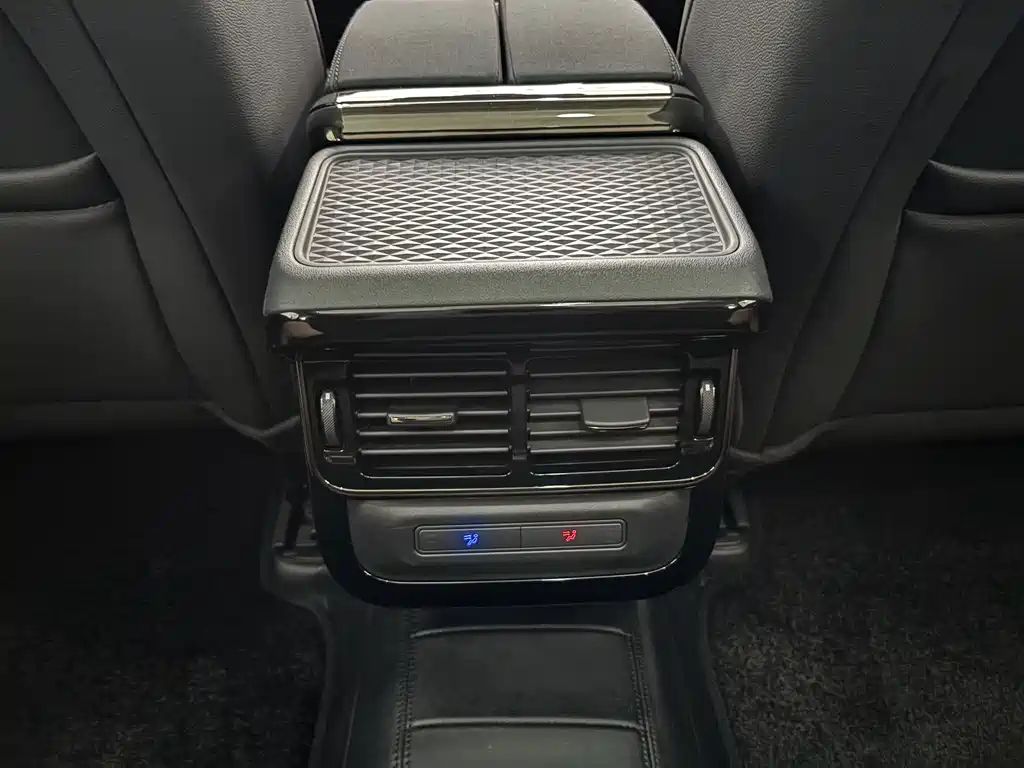 Land Rover Range Rover Evoque 2025 — фото 21