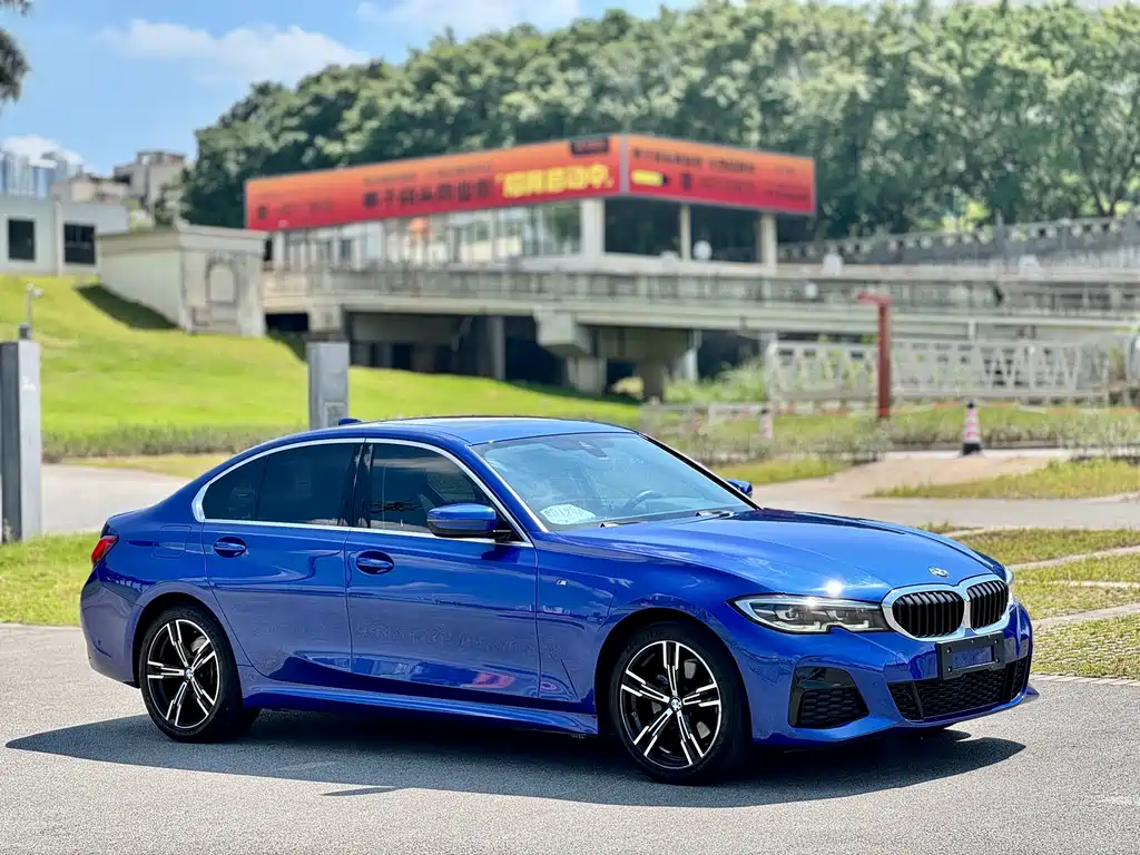 BMW 3 Series 2021 — фото 10