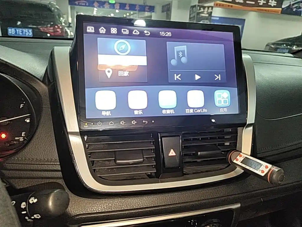 Toyota Yaris L 2016 — фото 13