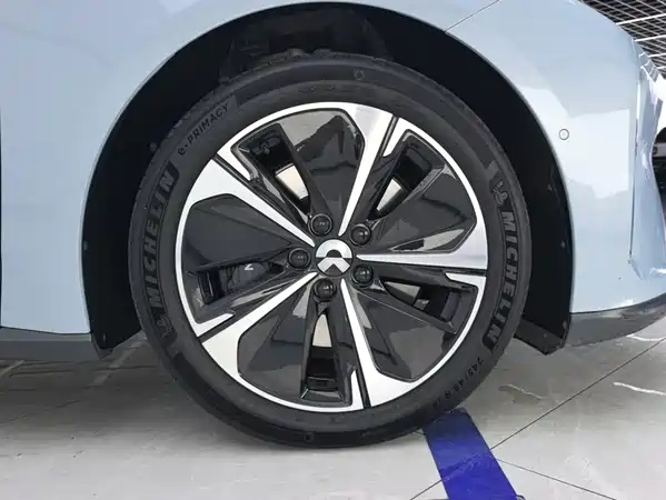 NIO ET5T 2024