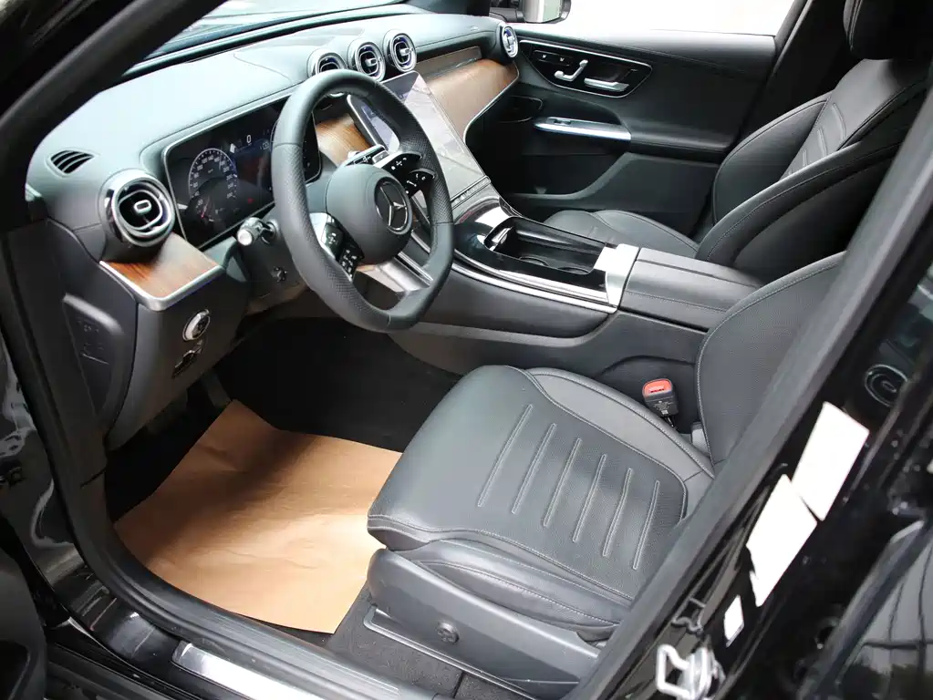 Mercedes-Benz GLC 2024