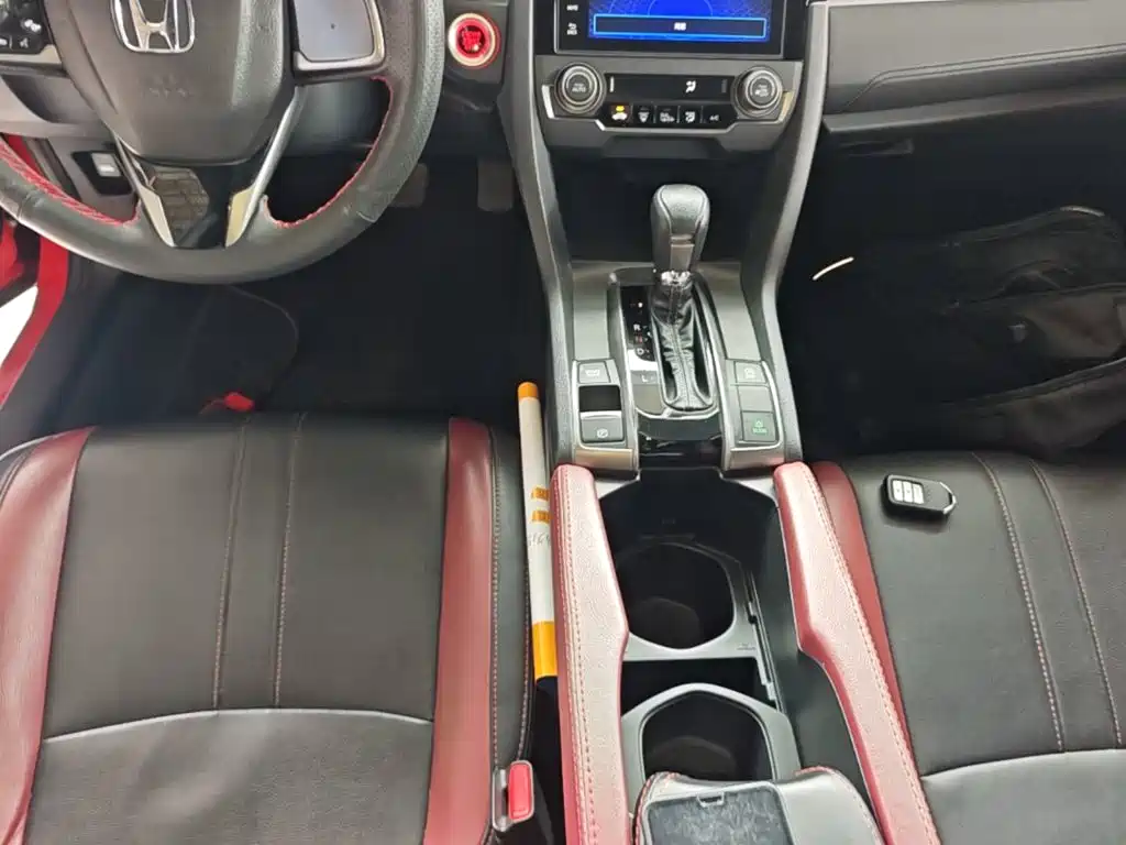 Honda Civic 2022 — фото 14