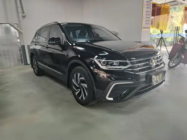Volkswagen Tiguan L 2023