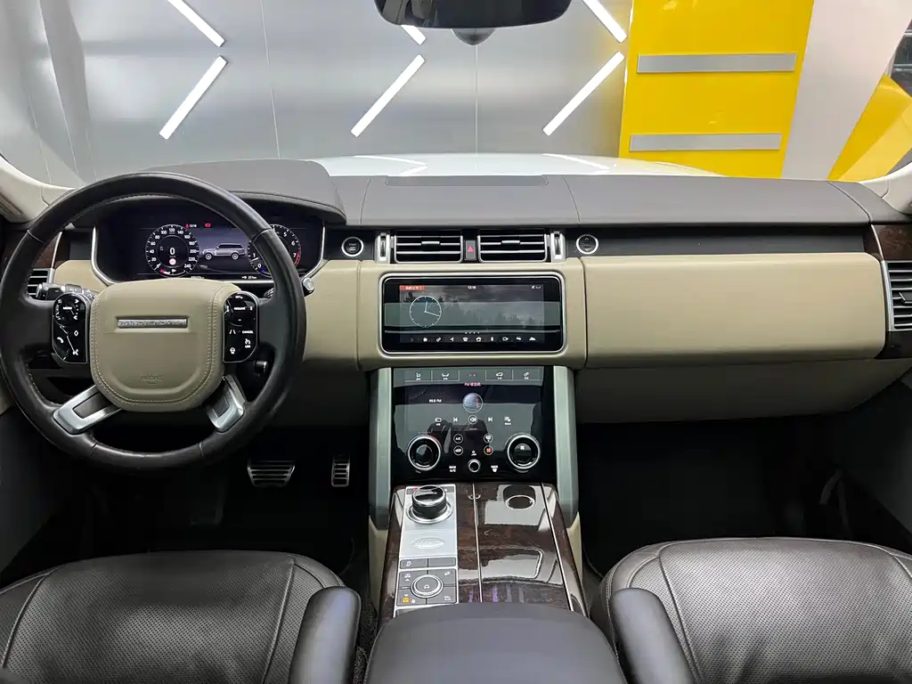 Land Rover Range Rover 2021 — фото 17