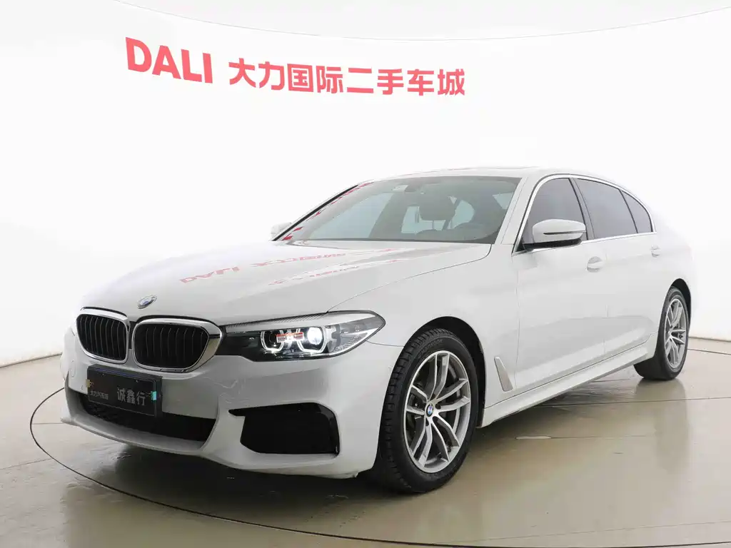 BMW 5 Series 2020 — фото 1