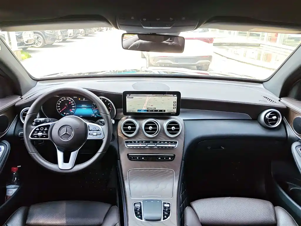 Mercedes-Benz GLC 2020 — фото 15