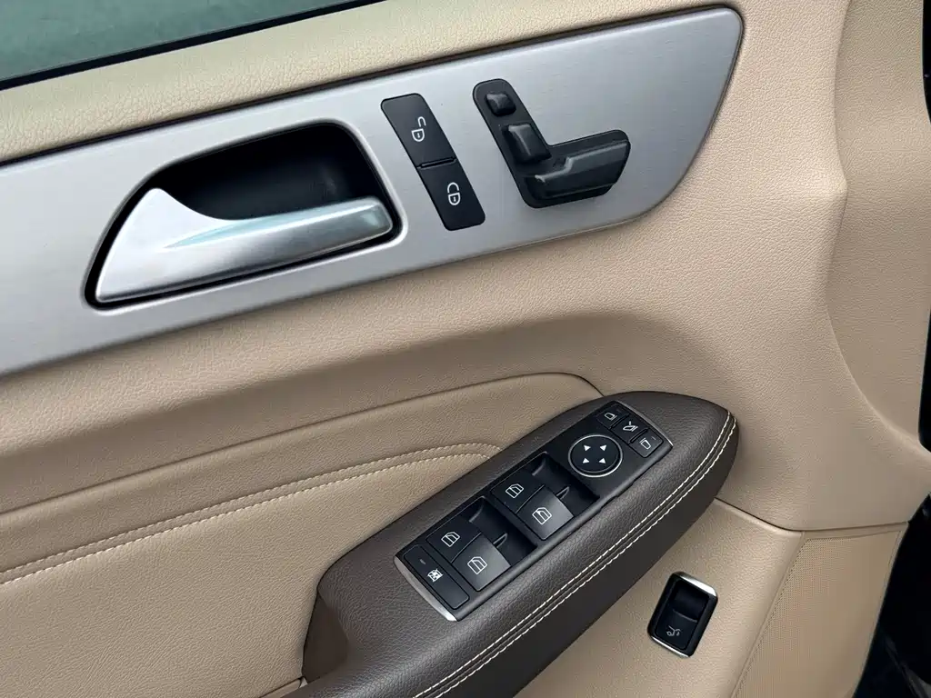 Mercedes-Benz M-Class 2013 — фото 22