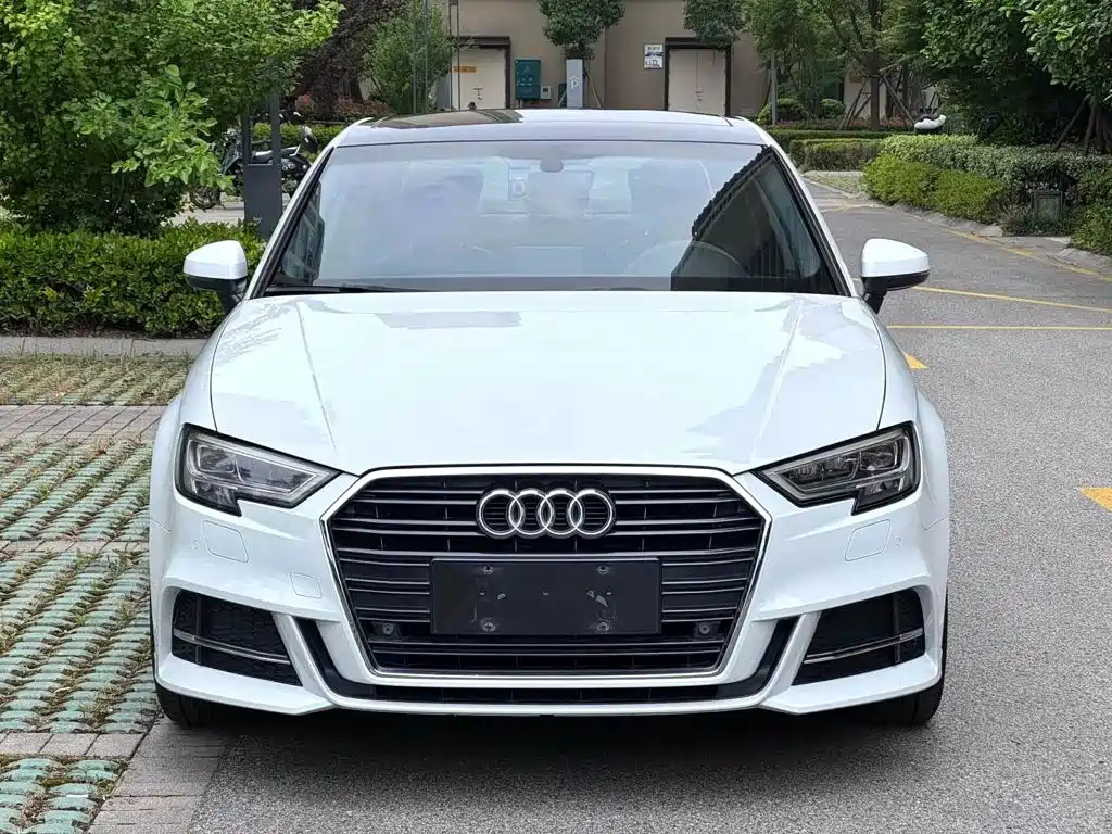 Audi A3 2019 — фото 25