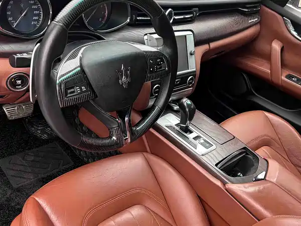 Maserati Quattroporte 2015