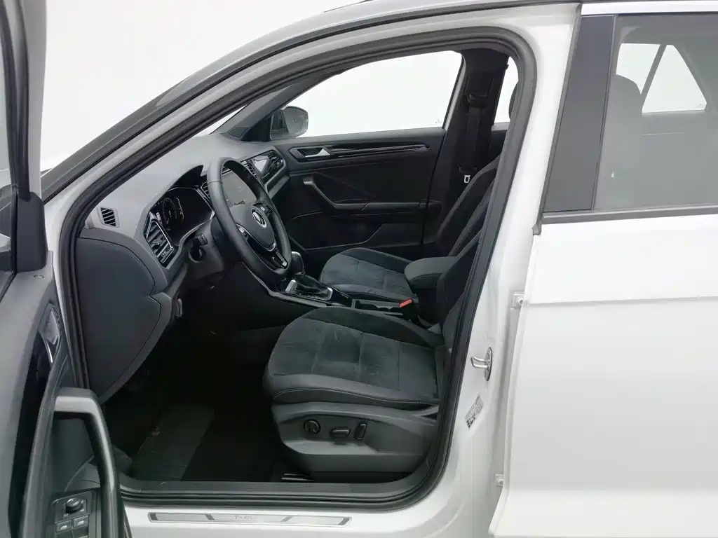 Volkswagen T-Roc 2021 — фото 10