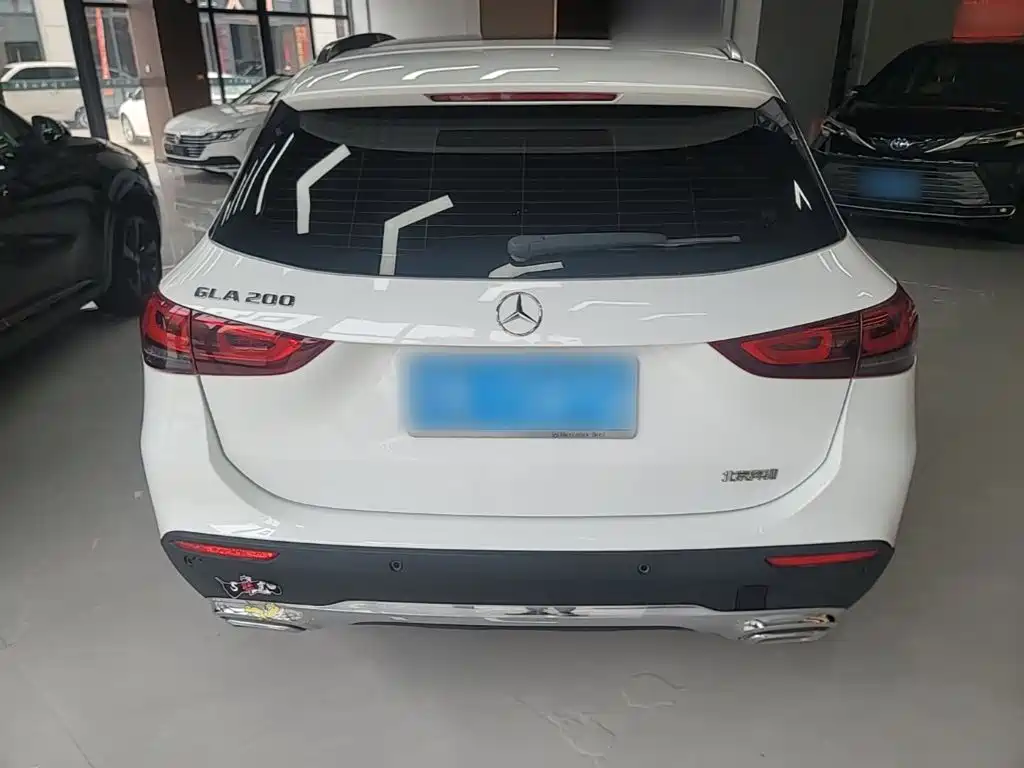 Mercedes-Benz GLA 2021