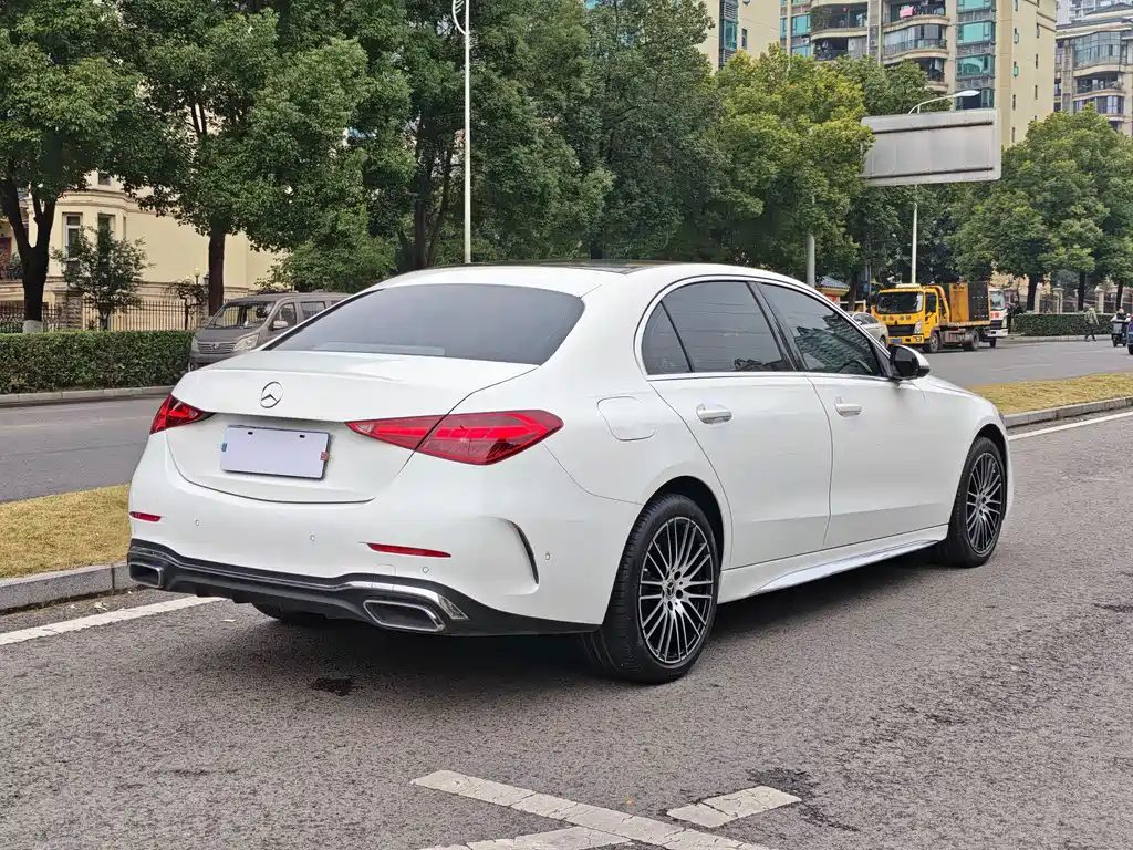 Mercedes-Benz C-Class 2023 — фото 8