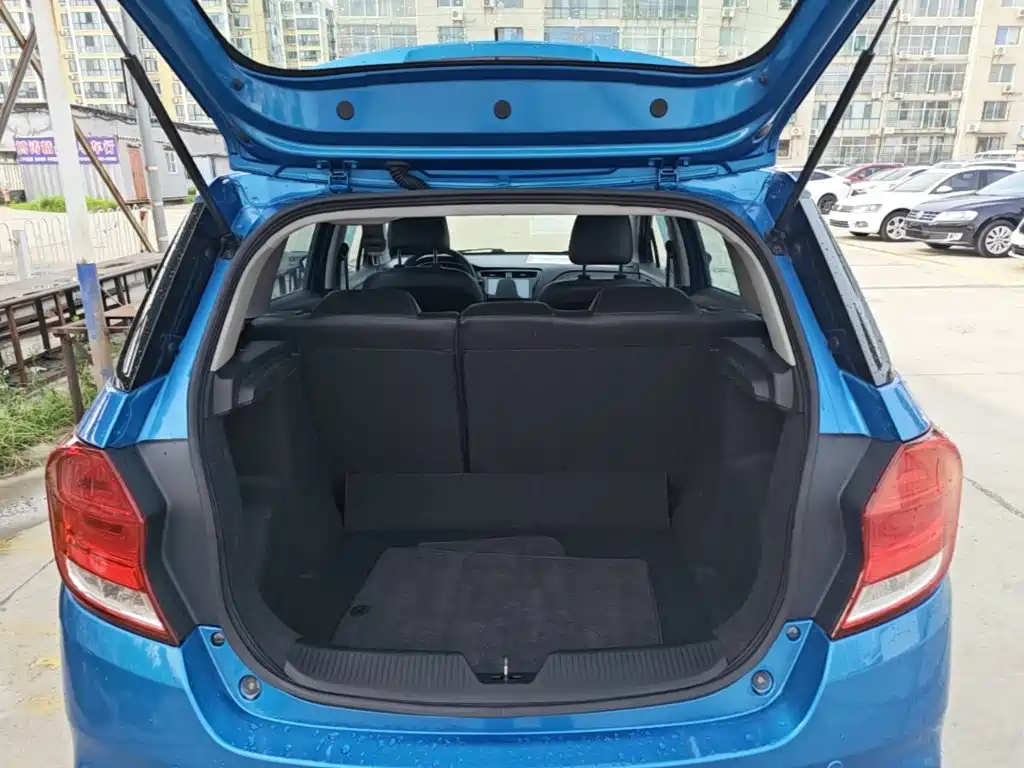 Chevrolet Lefeng RV 2016 — фото 19