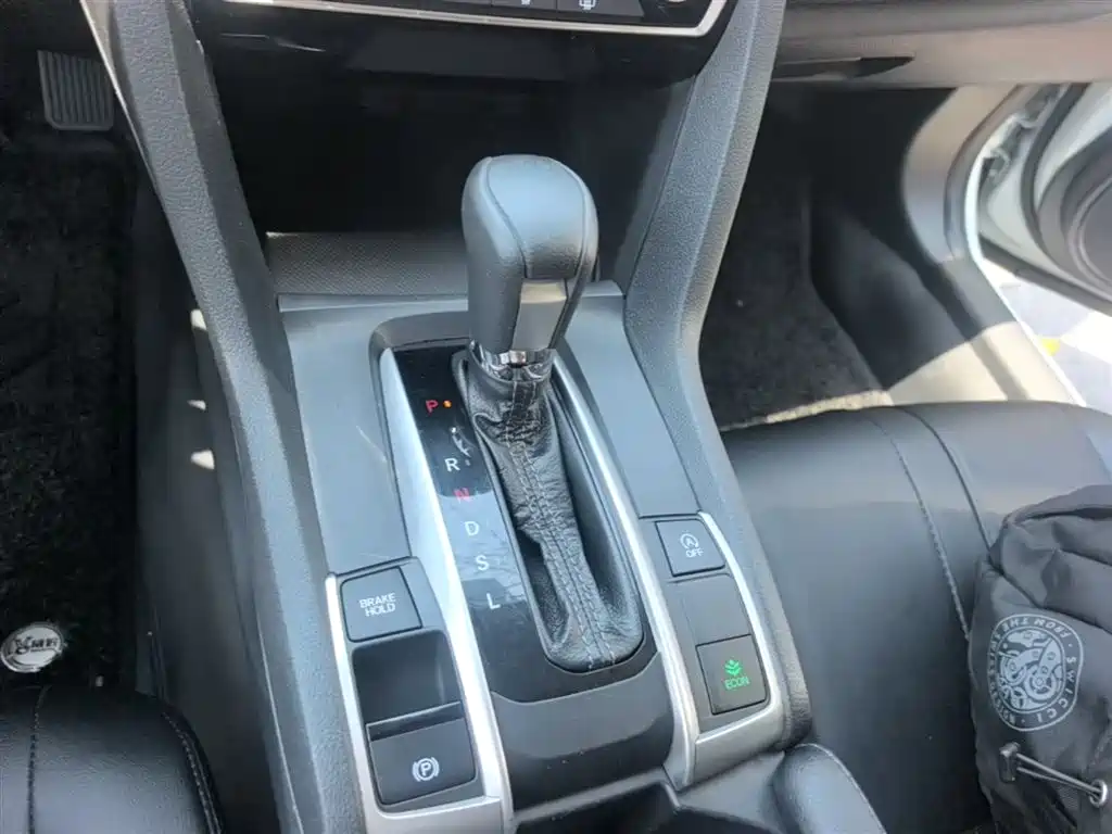 Honda Civic 2017 — фото 14