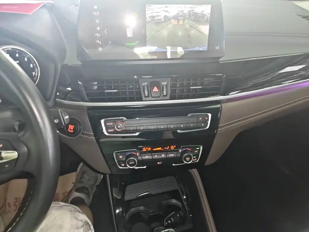 BMW X2 2023 — фото 13