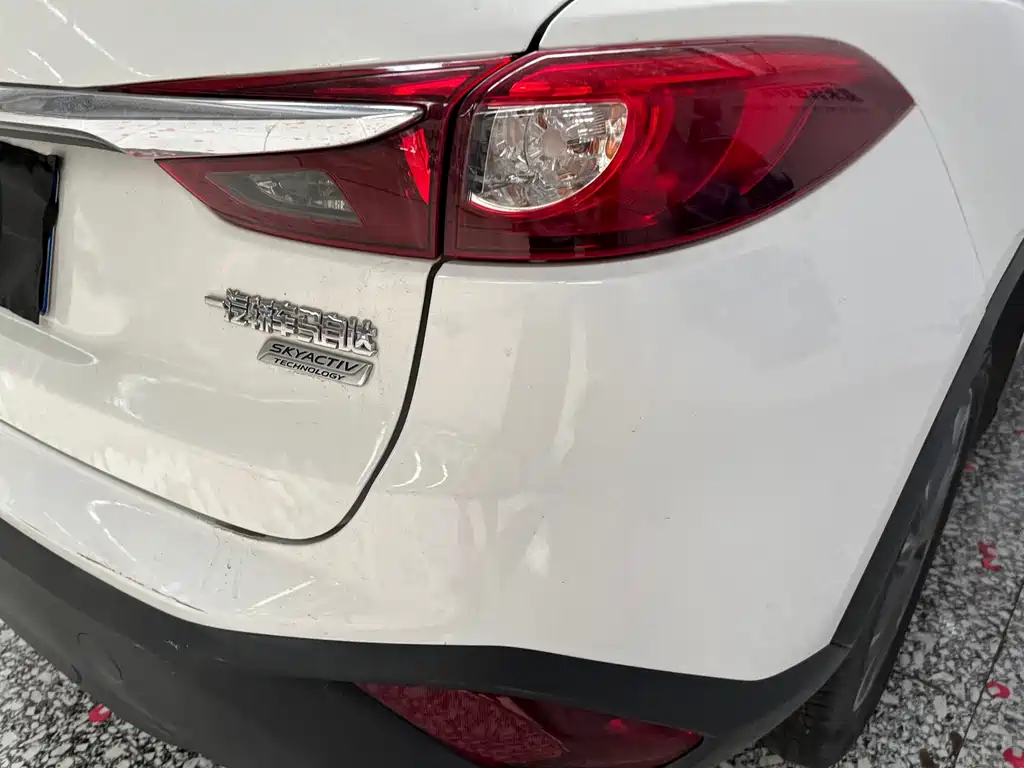 Mazda CX-4 2018 — фото 19