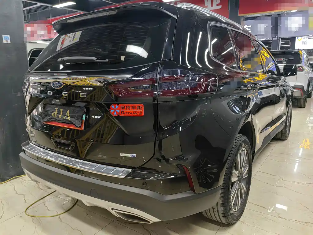 Ford Edge 2022 — фото 14