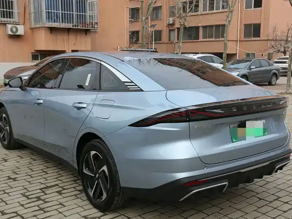 Geely Galaxy L6 2025
