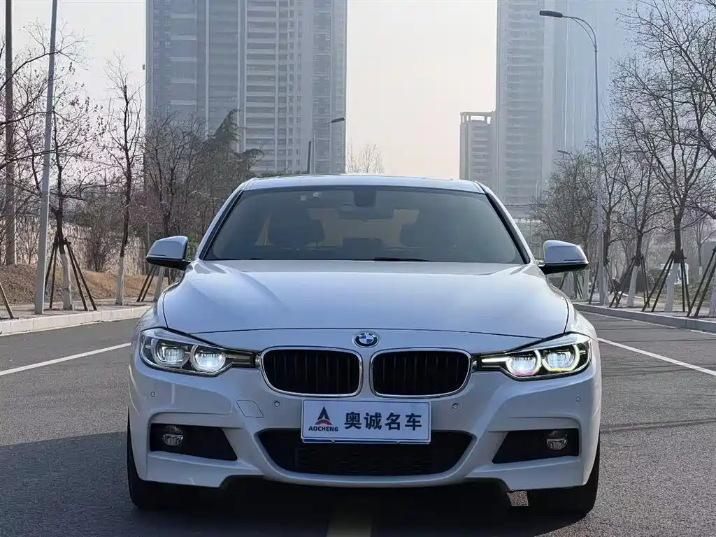 BMW 3 Series 2018 — фото 2