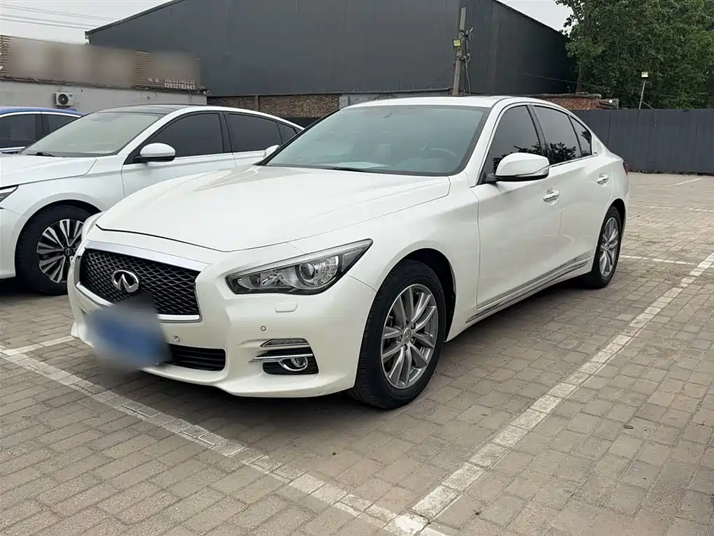 Infiniti Q50L 2017 — фото 2