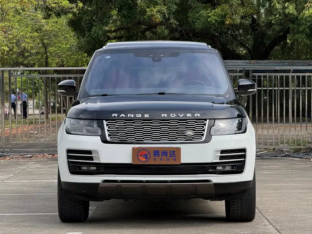 Land Rover Range Rover 2019 — фото 1