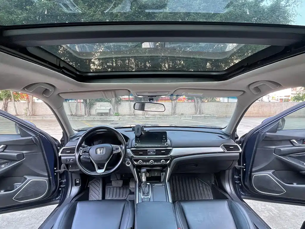 Honda Inspire 2021 — фото 11