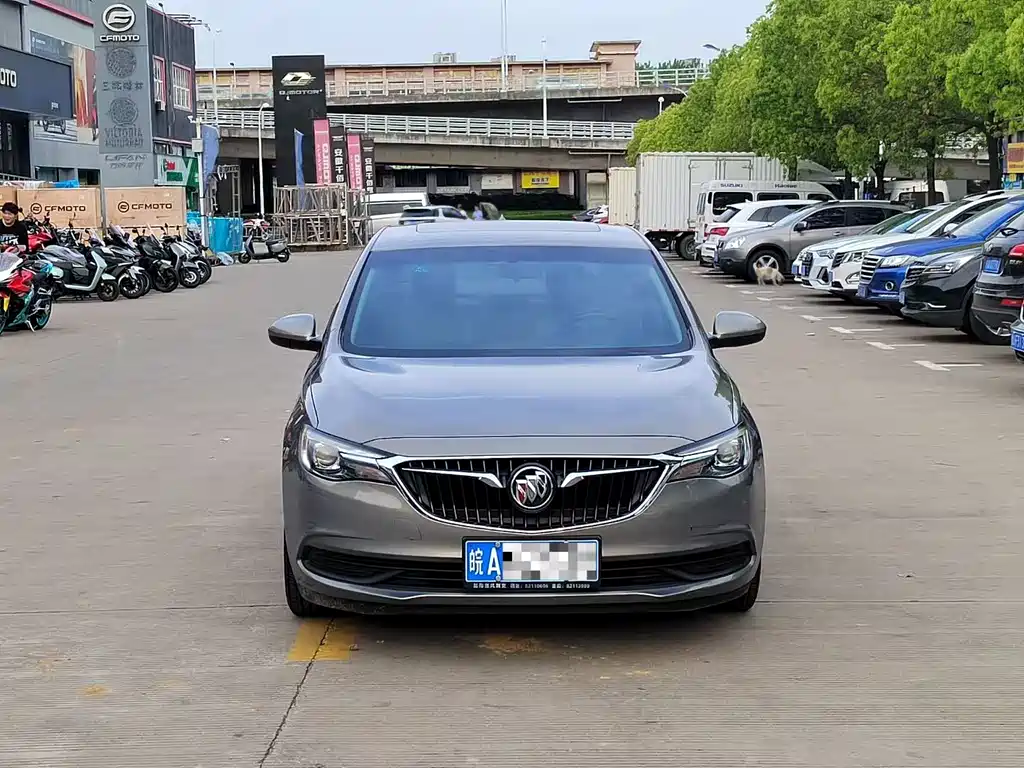 Buick Excelle 2018 — фото 2