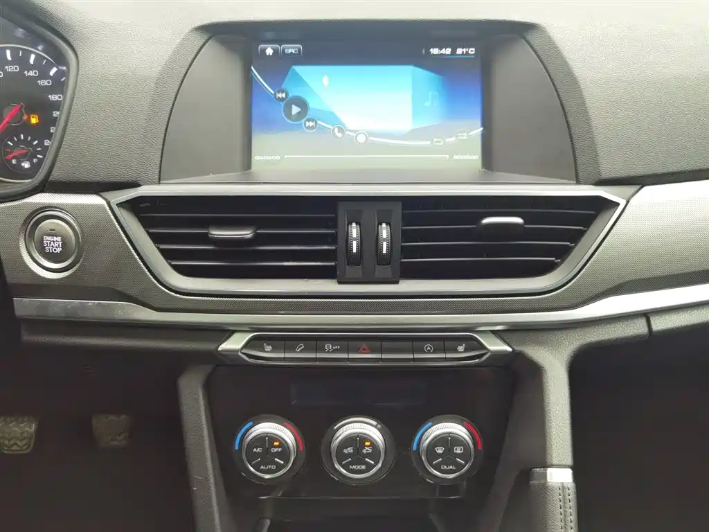 Haval H6 2018 — фото 12