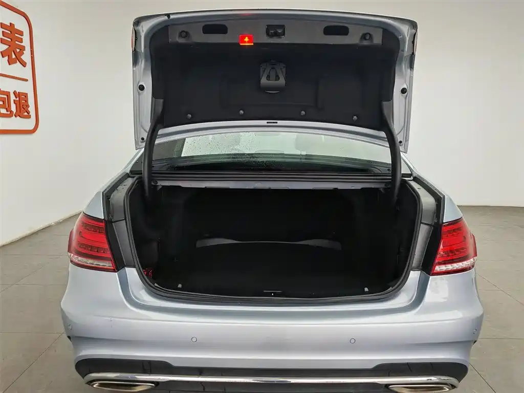 Mercedes-Benz E-Class 2014 — фото 16