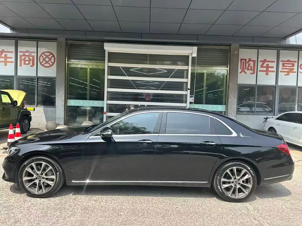 Mercedes-Benz E-Class 2017 — фото 2