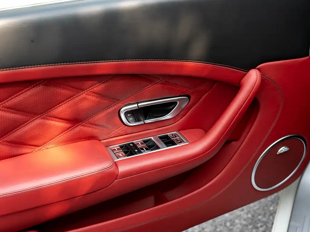 Bentley Continental 2014 — фото 19