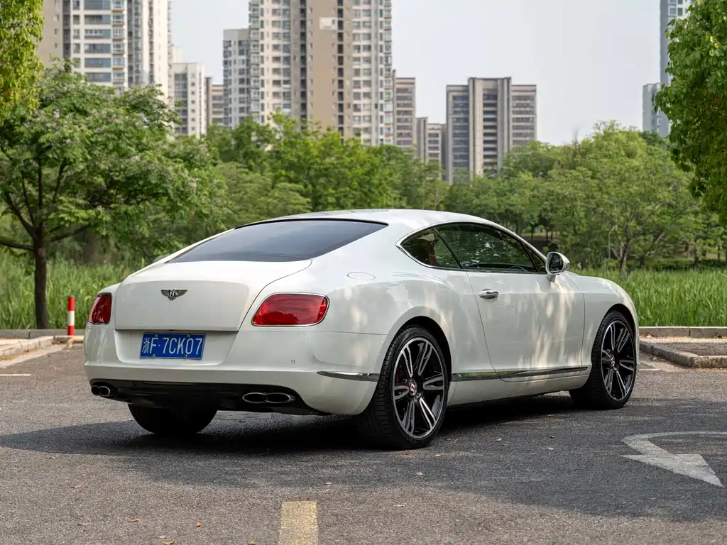 Bentley Continental 2014 — фото 2