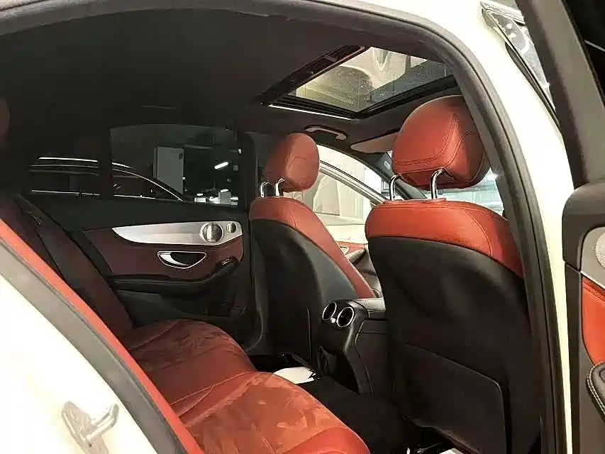 Mercedes-Benz C-Class 2018 — фото 9